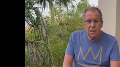 Berkaus dan Celana Pendek, Menlu Rusia Sergei Lavrov Bantah Masuk RS karena Sakit Jantung