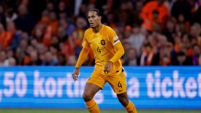 Belanda Lelang Jersey Piala Dunia 2022; Virgil Van Dijk: Kami Lelang Jersey Untuk Dukung Pekerja Migran di Qatar!