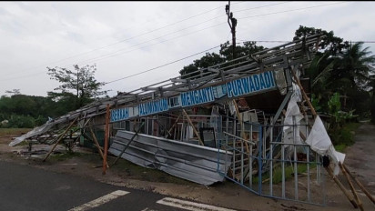 Puluhan Rumah di Ciamis Rusak Dihantam Puting Beliung