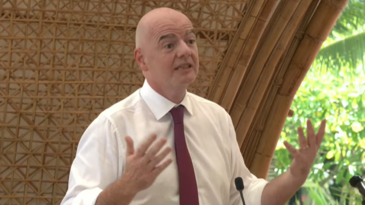 GDP Sebesar 4.000 Triliun, Presiden FIFA Gianni Infantino Ikut Bicara di KTT G20
            - galeri foto