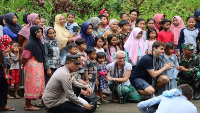 Sejumlah Perwakilan Delegasi Negara Peserta KTT G20 Kunjungi Desa Wisata Genggelang Lombok Utara Nusa Tenggara Barat