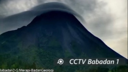 Gunung Merapi Luncurkan Dua Kali Guguran Lava Pijar Sejauh 1,8 Kilometer