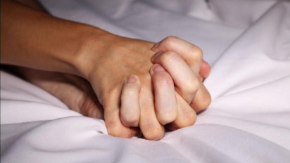 Nafsu Tak Pandang Usia, Pak Sekdes FS Usianya Lebih Muda dari Ibu Pendamping Desa IN, Beda 10 Tahun 