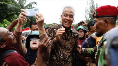 Ganjar Diteriaki Presiden oleh Ibu-Ibu dalam Acara Muktamar Muhammadiyah dan Aisyiyah ke-48