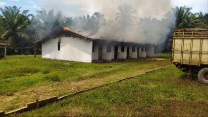 Ratusan Personel Gabungan TNI-Polri Amankan Lokasi Pembakaran PT Gunung Aji Jaya di Lampung Tengah