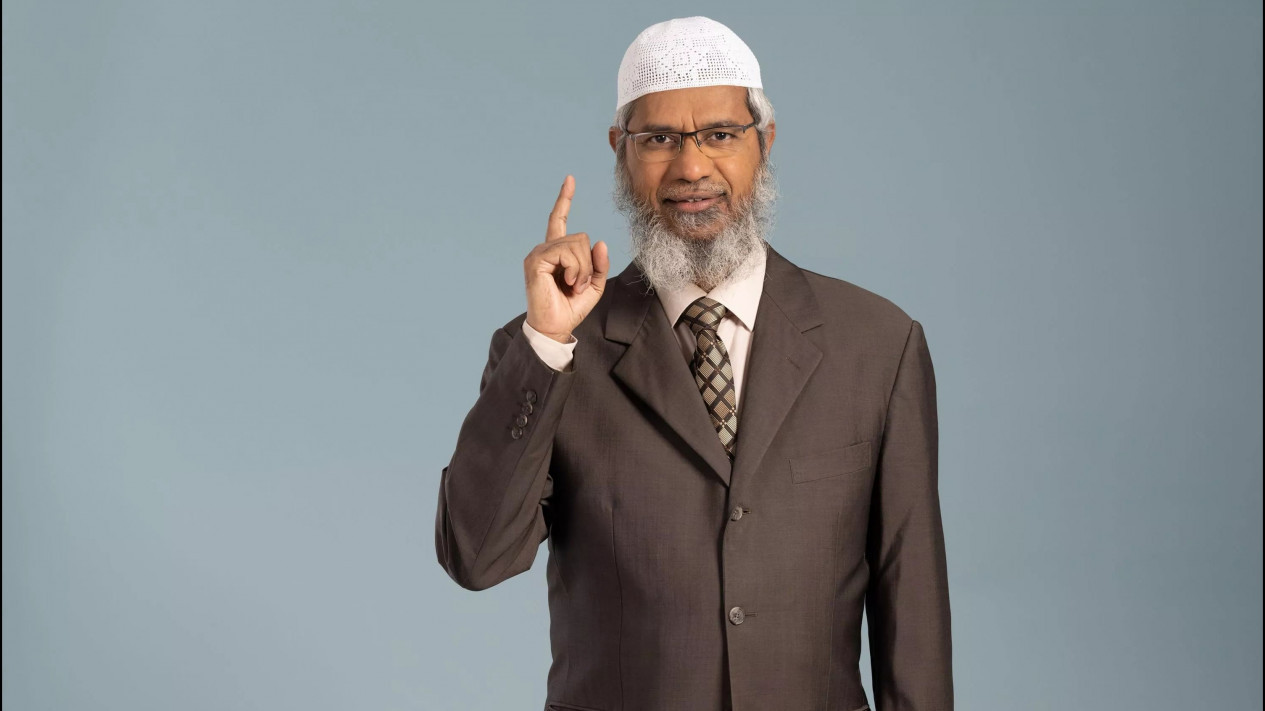 Zakir Naik akan Ceramah Tentang Agama  di Piala Dunia 2022 Qatar
            - galeri foto