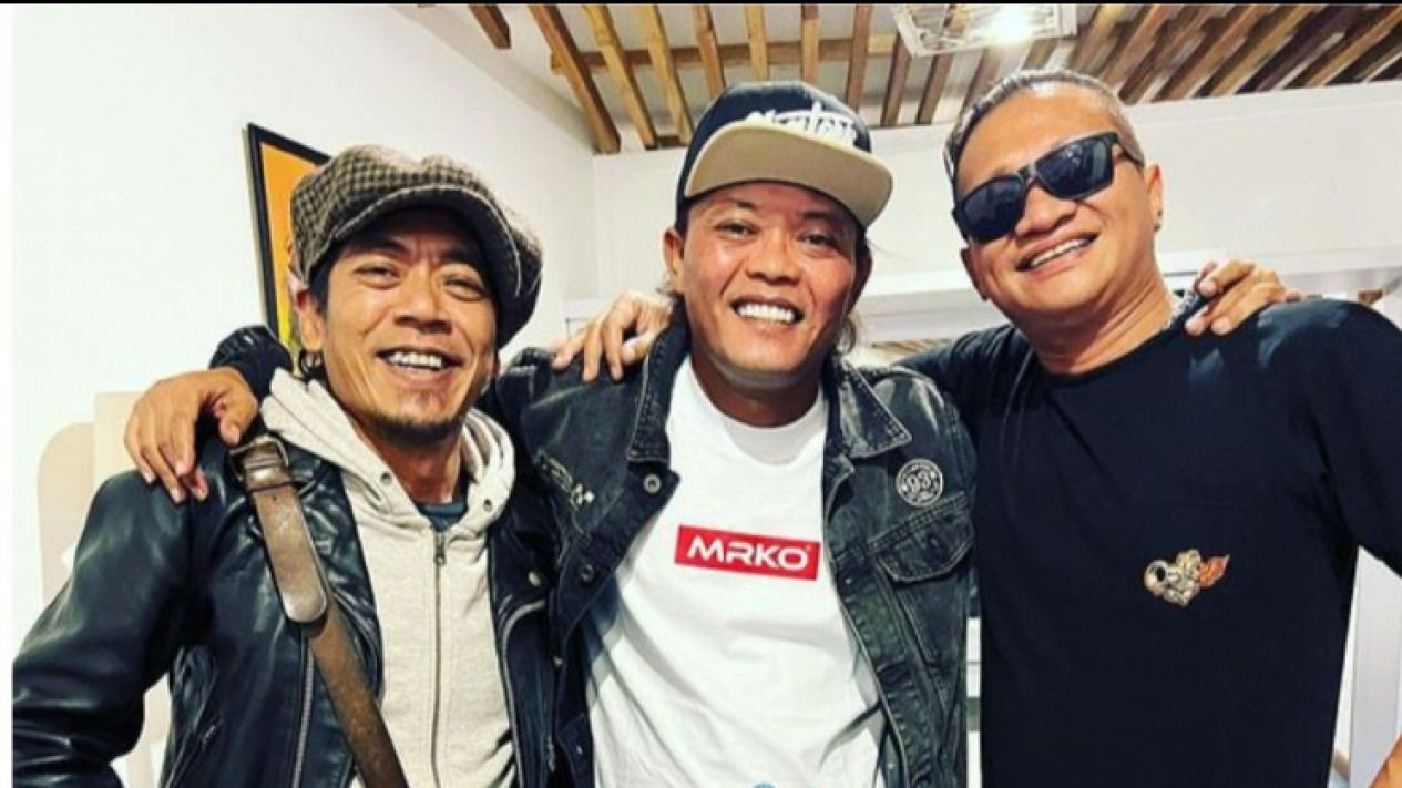 Dilaporkan Atas Penistaan Agama, Komedian Sule, Budi Dalton dan Mang Saswi Didesak Bersujud di Depan Umum
            - galeri foto