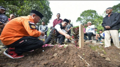 Menteri Agama Yaqut Ajak Masyarakat Sholat Gaib usai Sholat Jumat untuk Korban Meninggal Akibat Gempa Cianjur