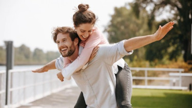 ​​​​​​​Ramalan Cinta Zodiak 6 Januari 2026: Aries, Taurus, Gemini, Cancer, hingga Pisces