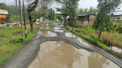 Infrastruktur Jalan di Kebumen Rusak Parah, Anggota Komisi IV DPR Surati Menteri PUPR