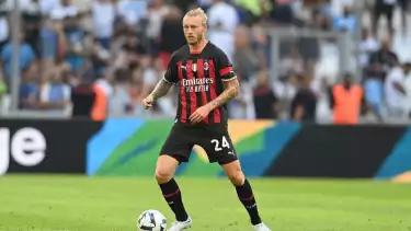 Simon Kjaer saat berseragam AC Milan