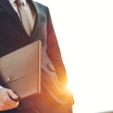 5 Zodiak Paling Beruntung Soal Karier 12 April 2026, Ada yang Naik Jabatan!