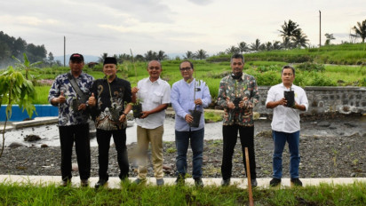 SesKemenKopUKM Ajak Masyarakat Desa Kembangkan Produk Unggulan dan Wisata Alam