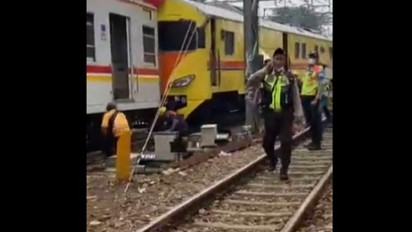 Lagi, KRL Alami Gangguan di Stasiun Manggarai