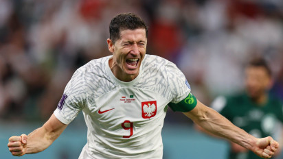 Makna Mendalam Selebrasi Lewandowski Saat Menghajar Arab Saudi di Piala Dunia