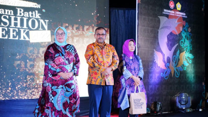 Roadshow Batam Batik Fashion Week 2022 Karimun Disambut Meriah Masyarakat