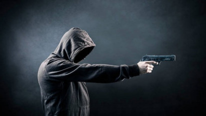 Buat Ketar-ketir, Oknum Polisi Todongkan Pistol ke Santri di Gowa, Ternyata Gegara Ini