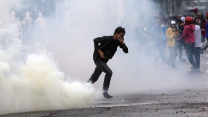 Gas Air Mata Bukan Penyebab Kematian, Ini Pendapat Ahli