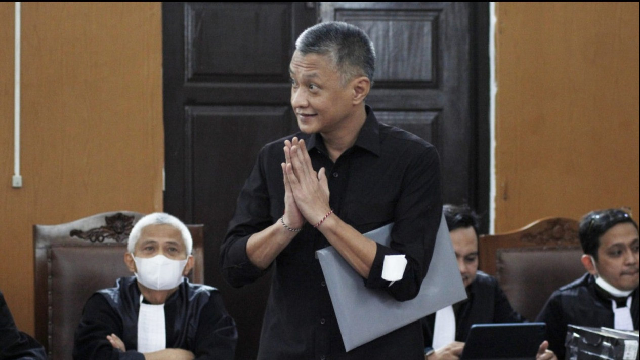 Mantan Anak Buah Ferdy Sambo Bongkar soal Tambang Ilegal, Kabareskrim Diduga Terima Rp6 Miliar
            - galeri foto