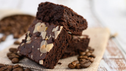 8 Cara Membuat Brownies Tidak Bantat dan Lembut, Ternyata Cuma Pakai Serbet Basah?