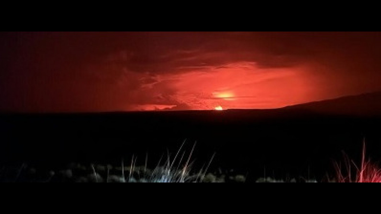 Mauna Loa, Gunung Api Terbesar di Dunia Meletus
            - galeri foto