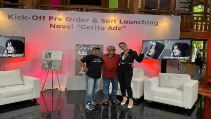 Ini Alasan Utama Nia Ramadhani Milih Pidi Baiq Jadi Editor Novel 'Cerita Ade'