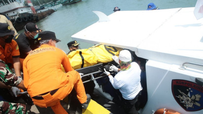 Satu Jenazah Kru Helikopter Mabes Polri Kembali Ditemukan Tim Sar Gabungan