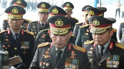 Kapolri Terima Penyerahan Dua Jenazah Kru Helikopter P-1103