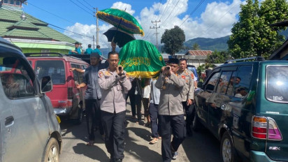 Ibunda Kapolsek Pagaralam Utara Tutup Usia, Kapolres Pagaralam Antar Jenazah