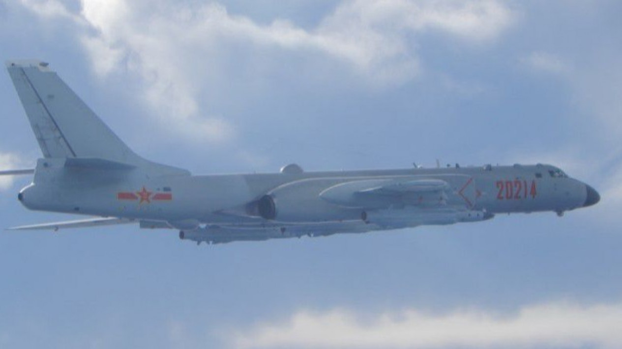 4 Pesawat Pengebom China dan Rusia Terbang Bersama di Atas Selat Tsushima Jepang
            - galeri foto