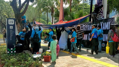 Unjuk Rasa Tak Kunjung Huni Kampung Susun Bayam, Warga Bangun Tenda di Depan Balai Kota DKI Jakarta