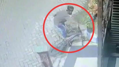 Pencurian Sepeda Angin di Bangkalan, Madura, Libatkan Anak Kecil, Terekam CCTV