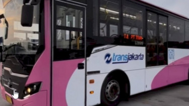 TransJakarta Menambah 10 Unit Bus Pink Khusus Perempuan Upaya Pencegahan Pelecehan Seksual