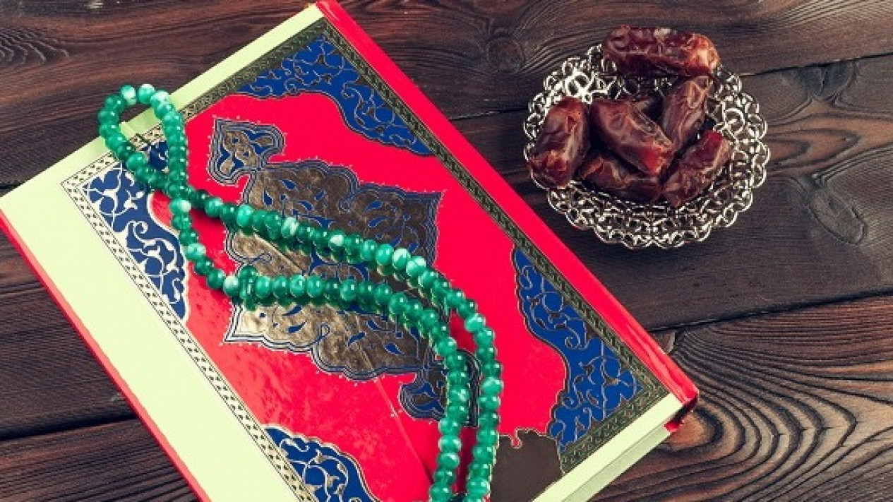 Keutamaan Membaca Surah Yasin pada Malam Jumat
            - galeri foto