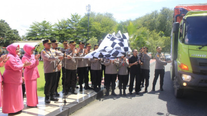 Kapolda Sumbar Lepas Bantuan untuk Korban Gempa Cianjur
