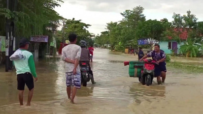 Terendam Banjir, Sejumlah Jalan Penghubung Antar Kecamatan di Pati Ditutup