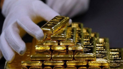 Harga Emas Menguat Tajam 55,30 Dolar AS Dipicu Oleh "Greenback" yang Lebih Lemah