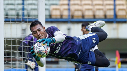 Kiper Muda Persib Bandung Sambut Baik Evaluasi yang Dilakukan oleh Luis Milla dan Tim Pelatih