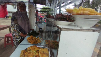 Sejumlah Korban Gempa Cianjur Mulai Beraktivitas Berjualan Demi Kebutuhan Ekonominya