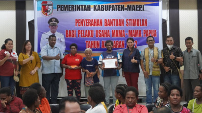 Bantuan Stimulan Tabungan UMKM kepada 1000 Orang Mama-Mama Papua