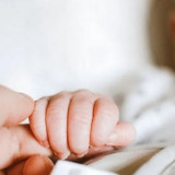 Malangnya Bayi Laki-Laki Baru Lahir Dibuang di Apartemen Bekasi, Ari-Ari hingga Barang untuk Proses Persalinan Ditemukan, Pelaku Diringkus