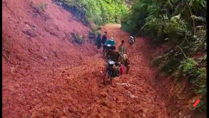 Warga 5 Desa di Madina Keluhkan Jalan Penghubung Menuju Ibu Kota Kecamatan Rusak Parah