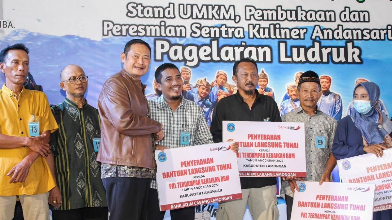 Tingkatkan Gairah Perekonomian Warga, Pemkab Lamongan Genjot Sentra Kuliner
            - galeri foto