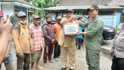 Perhutani KPH Probolinggo Salurkan Bantuan Ratusan Sembako untuk Korban APG Gunung Semeru