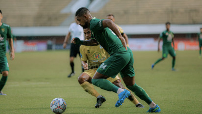 Persebaya Terbobol di Menit Awal dan Akhir, Begini Penjelasan Aji Santoso