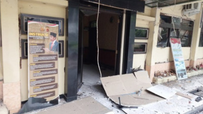 Ledakan di Polsek Astanaanyar Bandung: Bom Bunuh Diri Pakai Motor