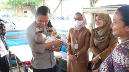 Peduli Sesama, Kapolres Sibolga Bantu Balita Lahir Tanpa Anus
