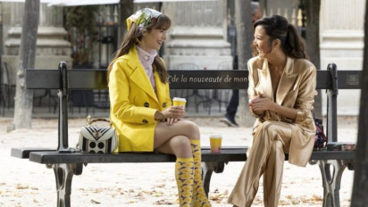 Disajikan Ciamik dan Berbeda! Emily in Paris Season 3 Tak Cuma Tentang Emily, Bakal Eksplorasi Karakter Lain Juga!