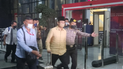 Ini Kasus yang Menjerat Bupati Bangkalan Ra Latif Akhirnya Harus Mendekam di Prodeo KPK, Terima Suap Hingga 5,3 M