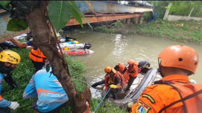 Tim SAR Temukan Jasad Bocah Tenggelam di Kali Cakung